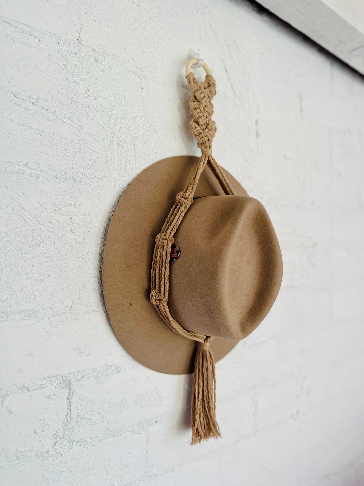Single Hat Holder