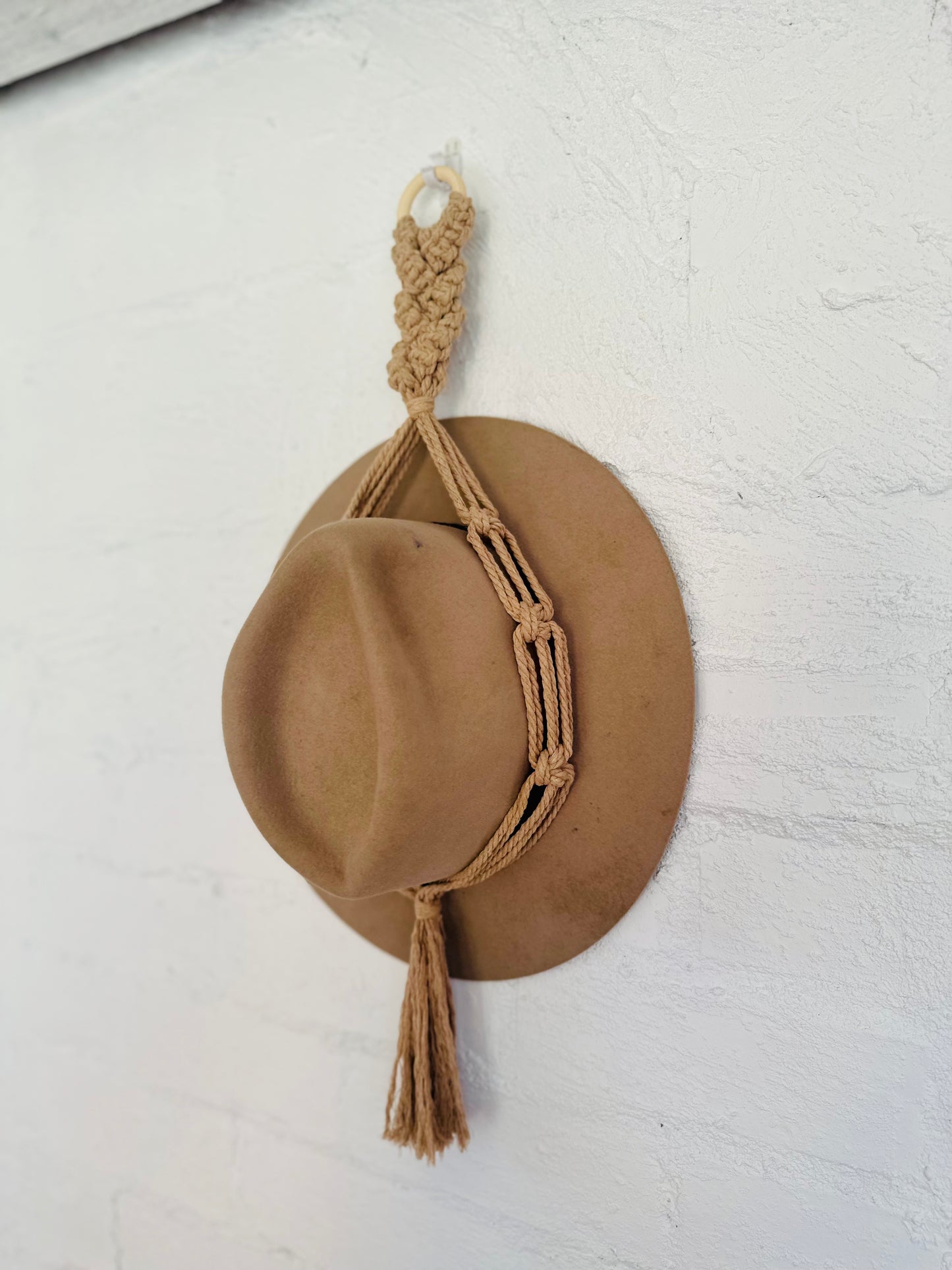 Single Hat Holder